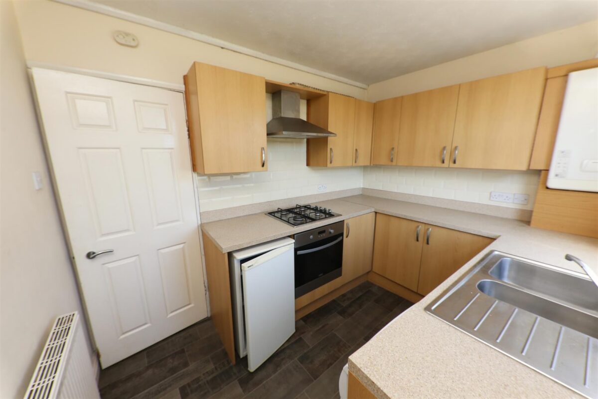 Bentley Road, Doncaster, Bentley DN5 9TG