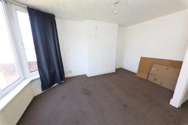 Bentley Road, Doncaster, Bentley DN5 9TG