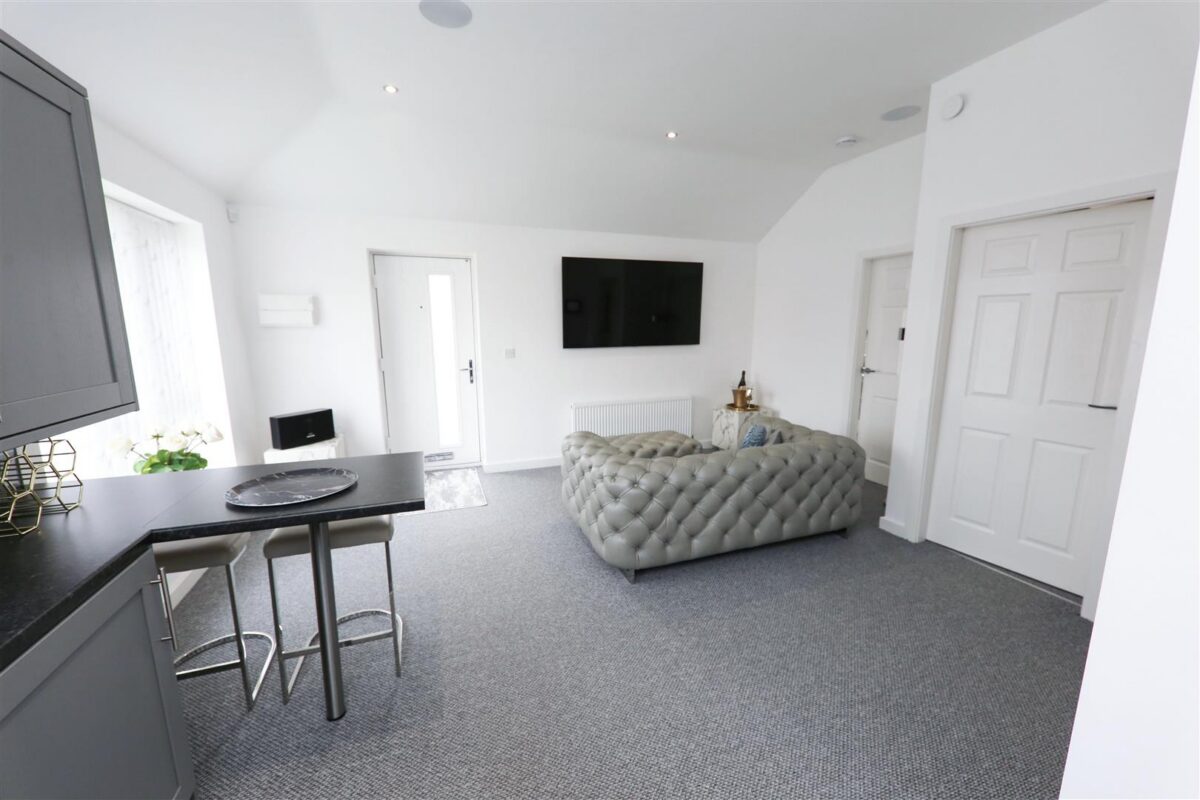 Hoddesdon Crescent, Dunscroft, Doncaster