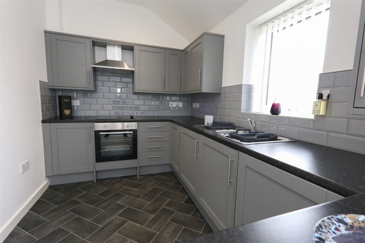 Hoddesdon Crescent, Dunscroft, Doncaster