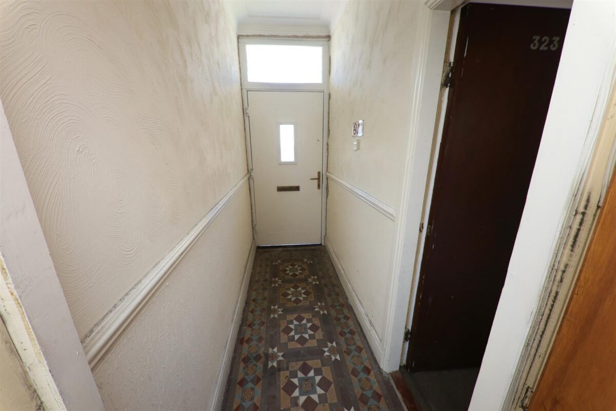 Bentley Road, Doncaster, Bentley DN5 9TG