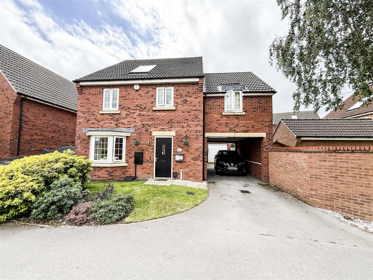 Derwent Drive, Lakeside, Doncaster