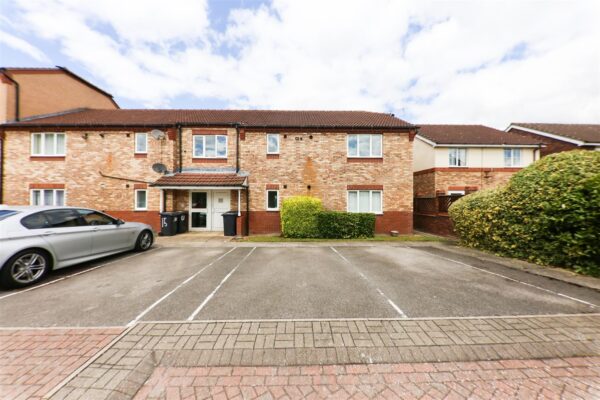 Roundhill Court, Lakeside, Doncaster