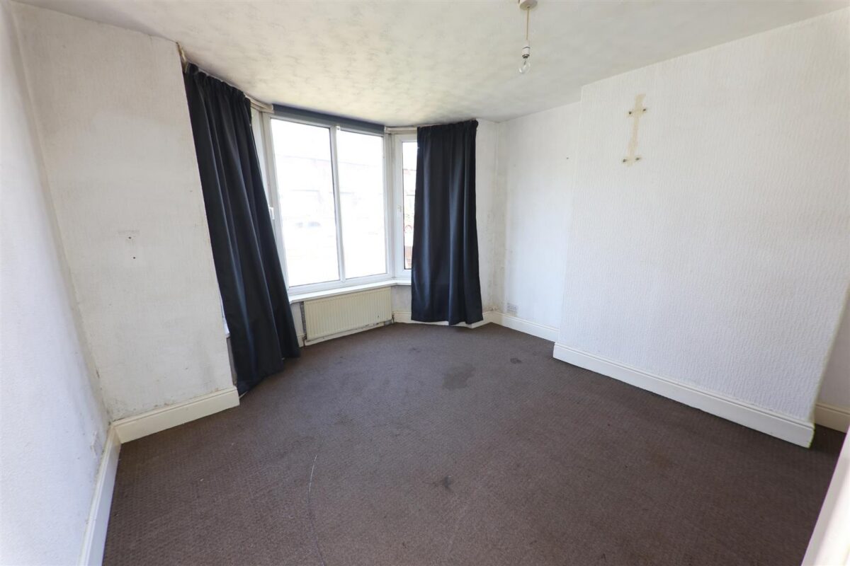 Bentley Road, Doncaster, Bentley DN5 9TG