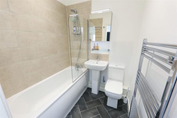 Hoddesdon Crescent, Dunscroft, Doncaster