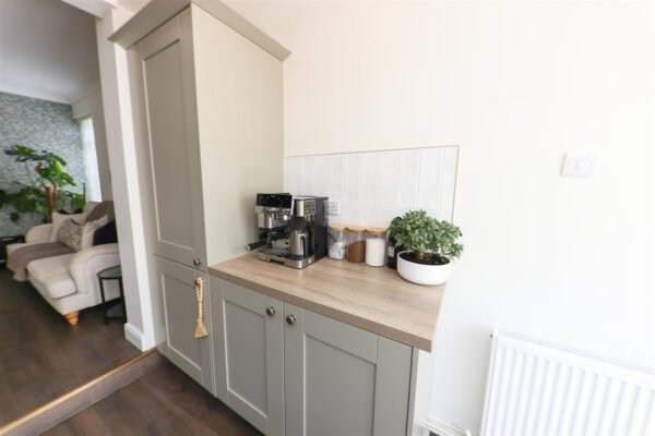 Adlard Road, Wheatley Hills, Doncaster