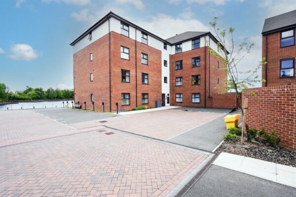 Dove Mews, Lakeside, Doncaster