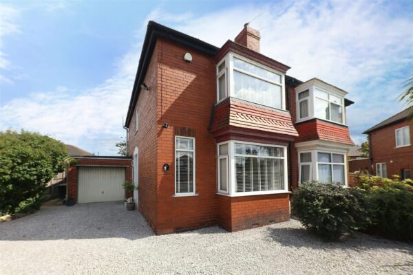 Adlard Road, Wheatley Hills, Doncaster