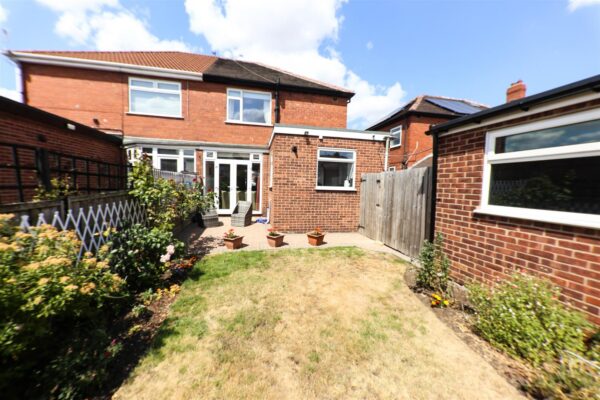 West Grove, Wheatley Hills, Doncaster