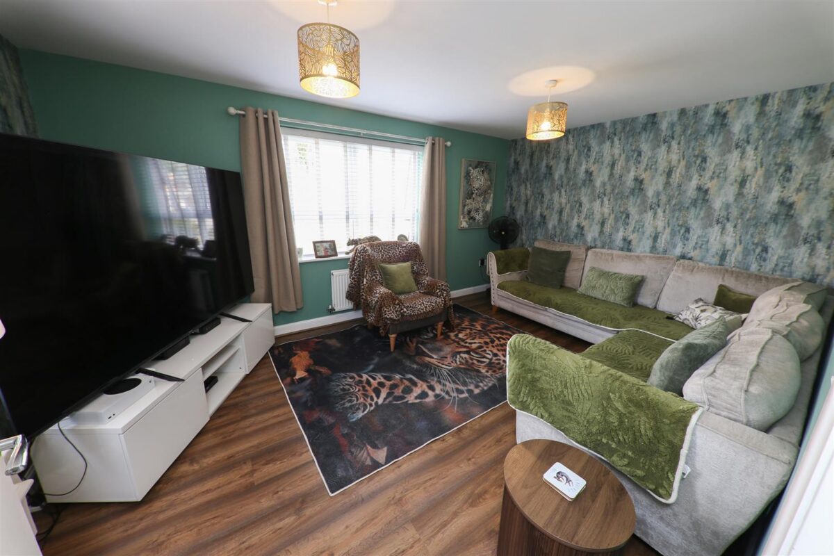 Jenkin Close, New Rossington, Doncaster