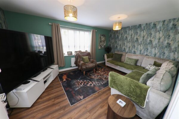 Jenkin Close, New Rossington, Doncaster