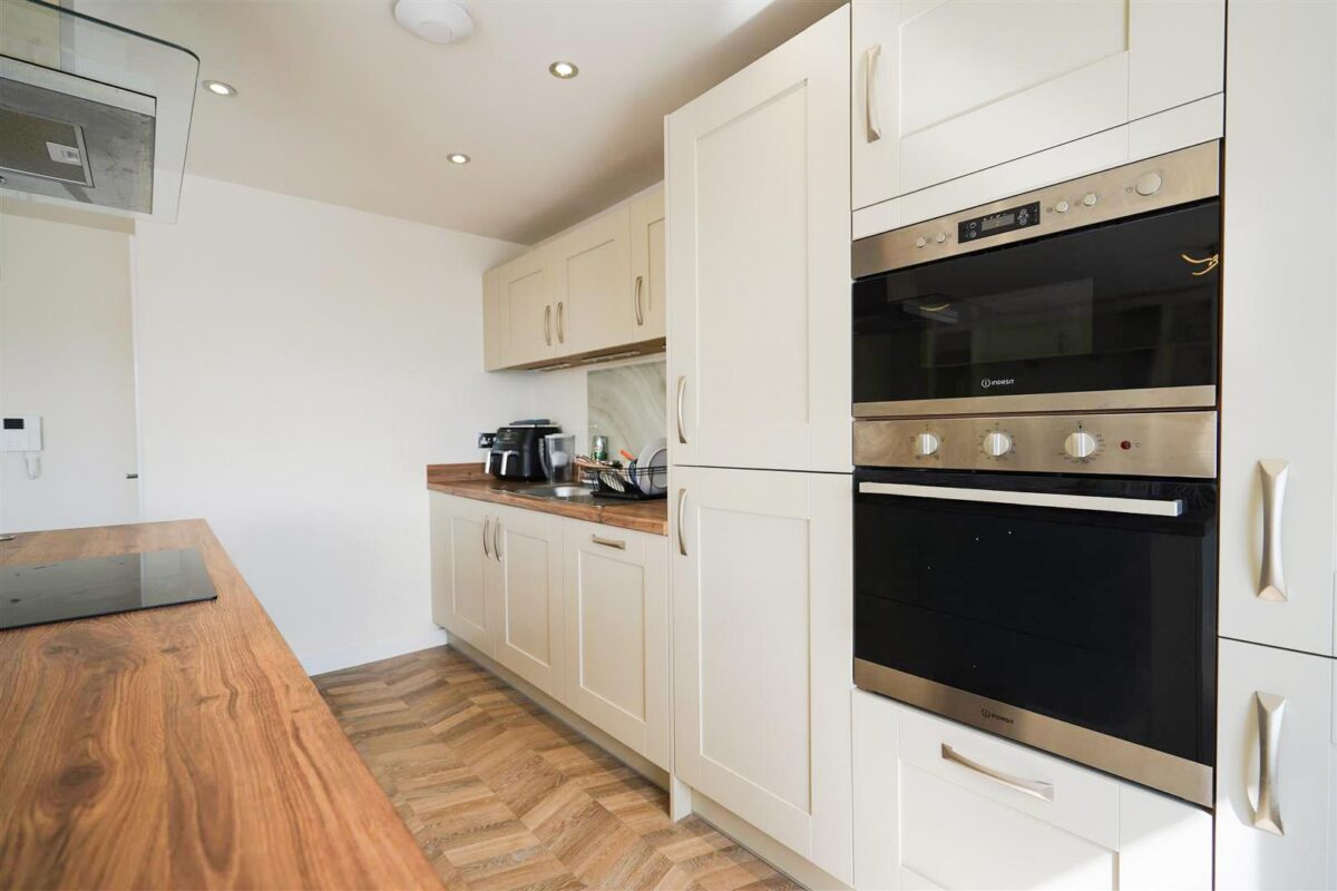 Dove Mews, Lakeside, Doncaster