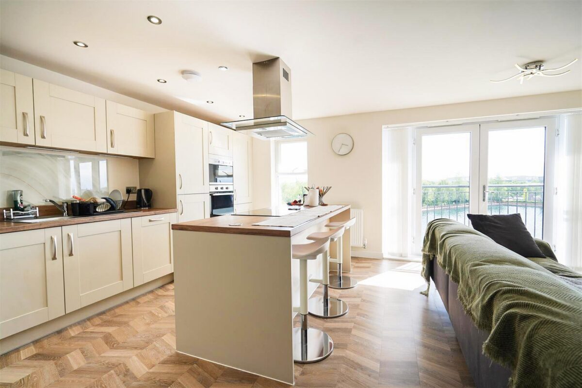 Dove Mews, Lakeside, Doncaster