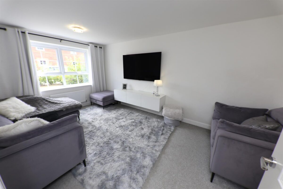 Riverside Lane, Wheatley, Doncaster