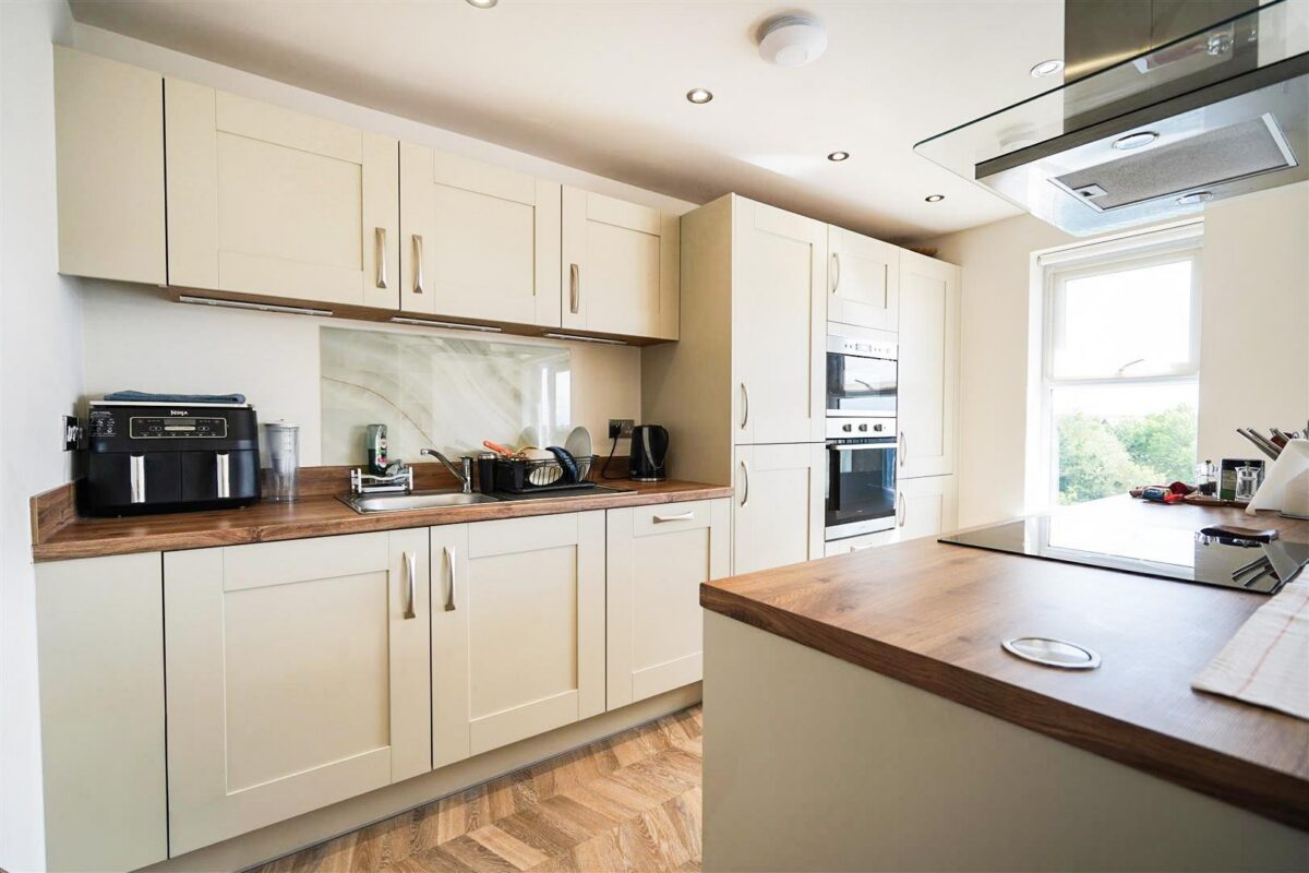 Dove Mews, Lakeside, Doncaster