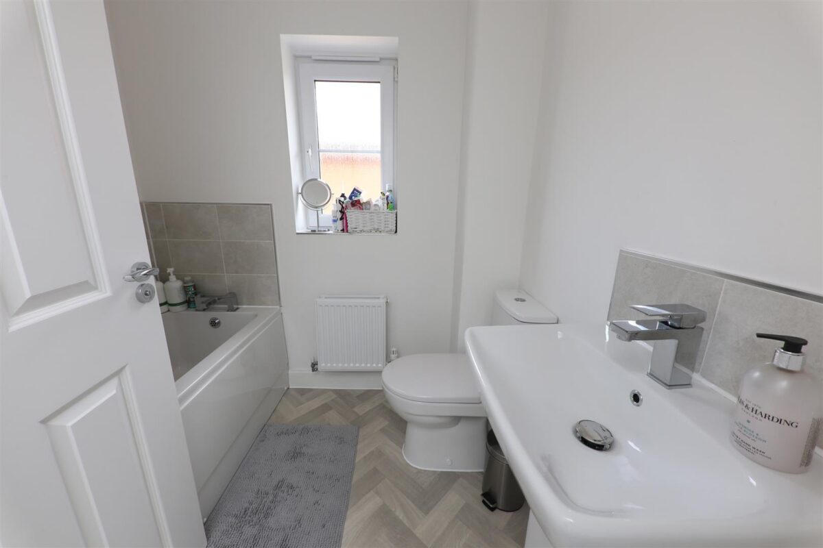 Riverside Lane, Wheatley, Doncaster