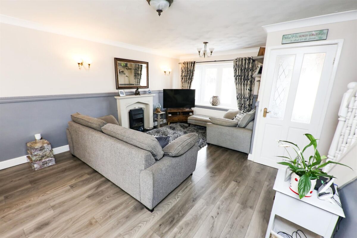 Farringdon Drive, New Rossington, Doncaster