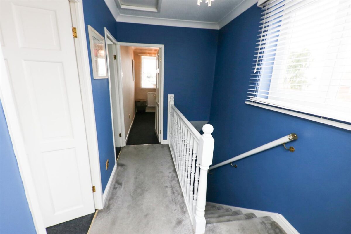 Farringdon Drive, New Rossington, Doncaster