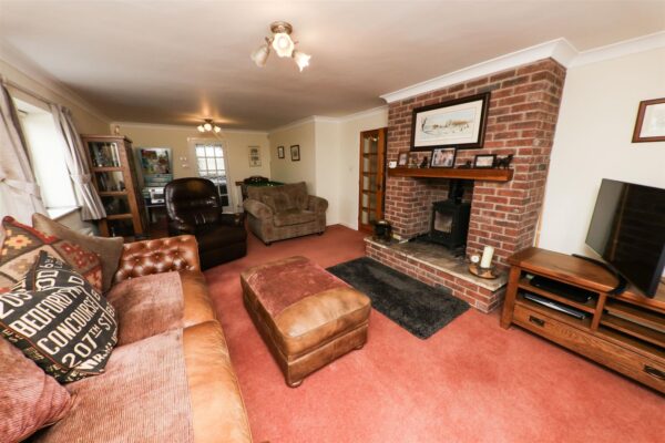 Lilac Cottage, Barnsley Road, Marr, Doncaster