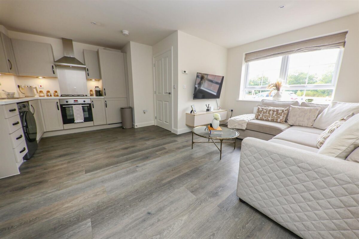 Oxbow Drive, Wheatley, Doncaster