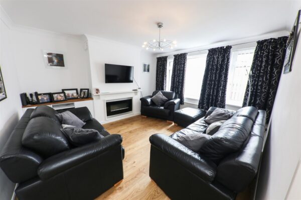 Stonecross Drive, Sprotbrough, Doncaster