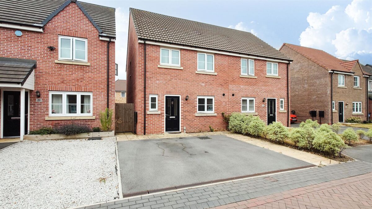 Roxbury Drive, Hatfield, Doncaster