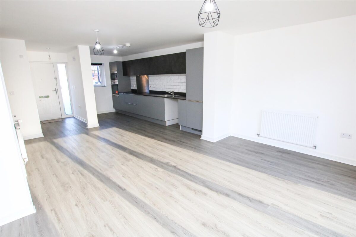 New Hills Road, Doncaster