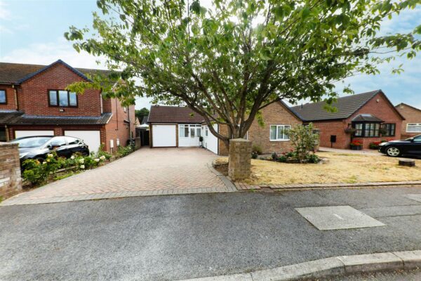Cromford Close, Cantley, Doncaster