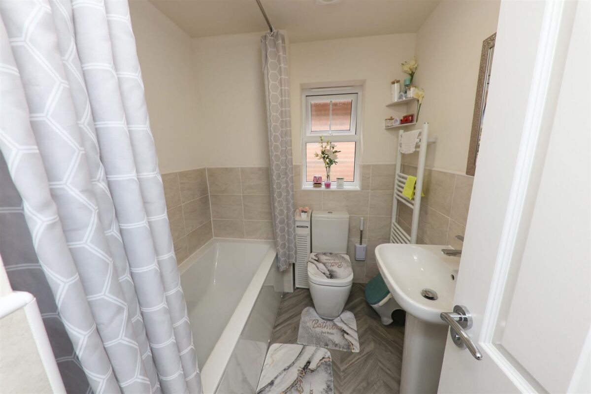 Woodland Crescent, Hatfield, Doncaster