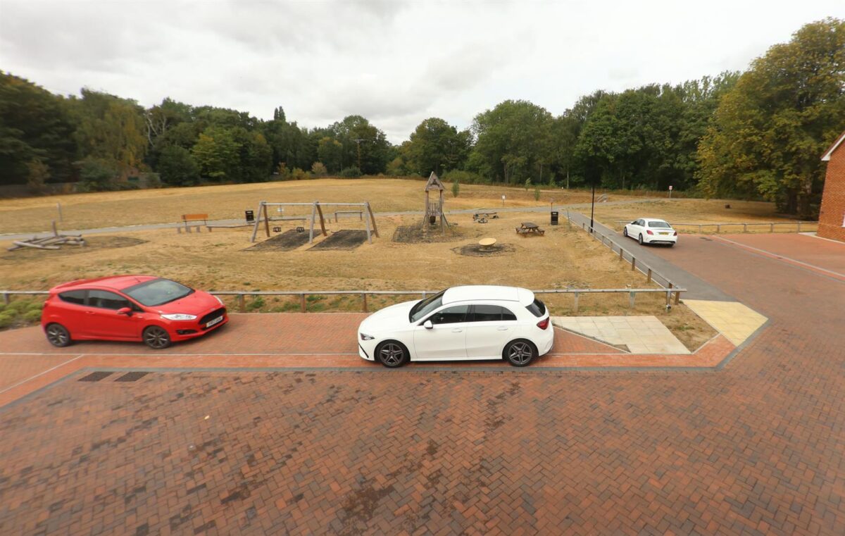 Oxbow Drive, Wheatley, Doncaster