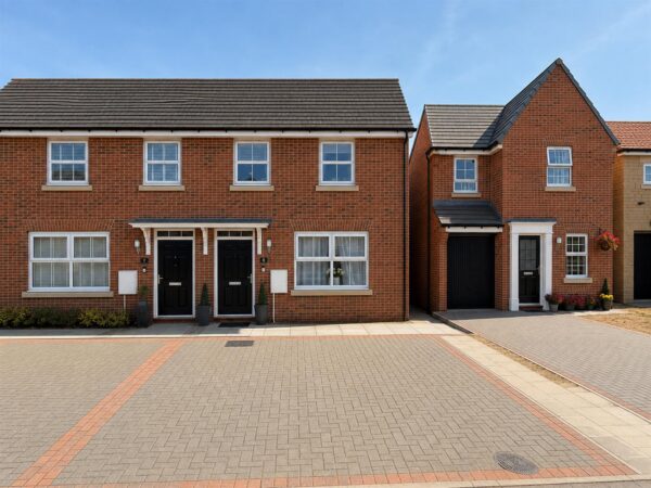 Woodland Crescent, Hatfield, Doncaster