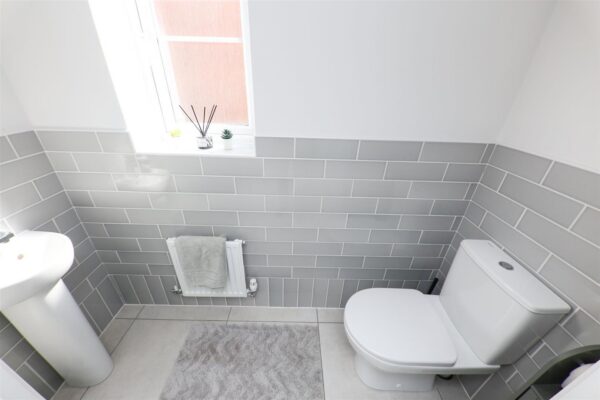 Jenkin Close, New Rossington, Doncaster