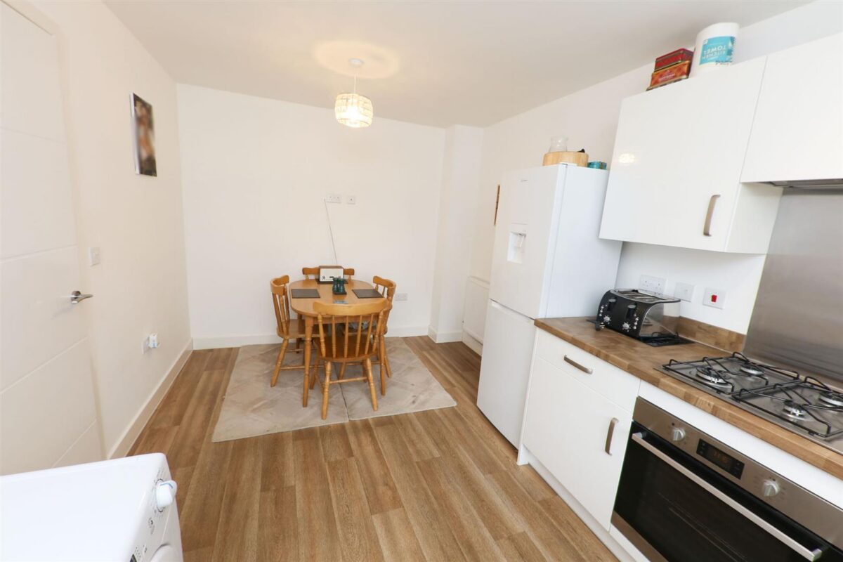 Roxbury Drive, Hatfield, Doncaster