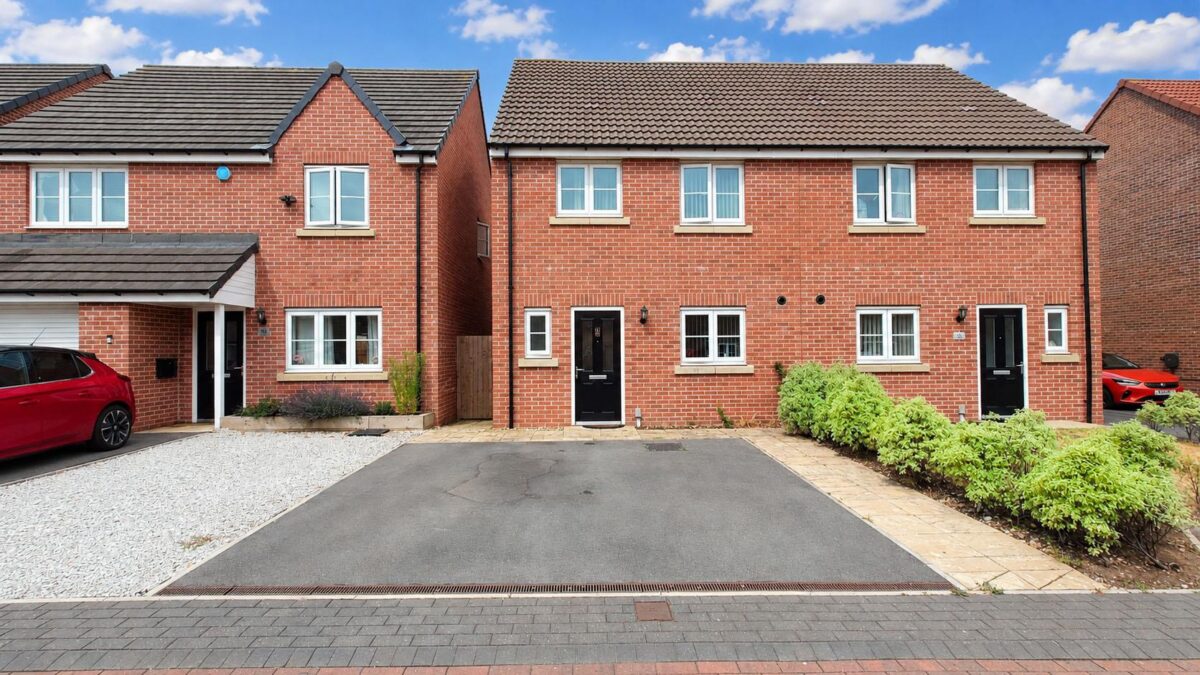 Roxbury Drive, Hatfield, Doncaster