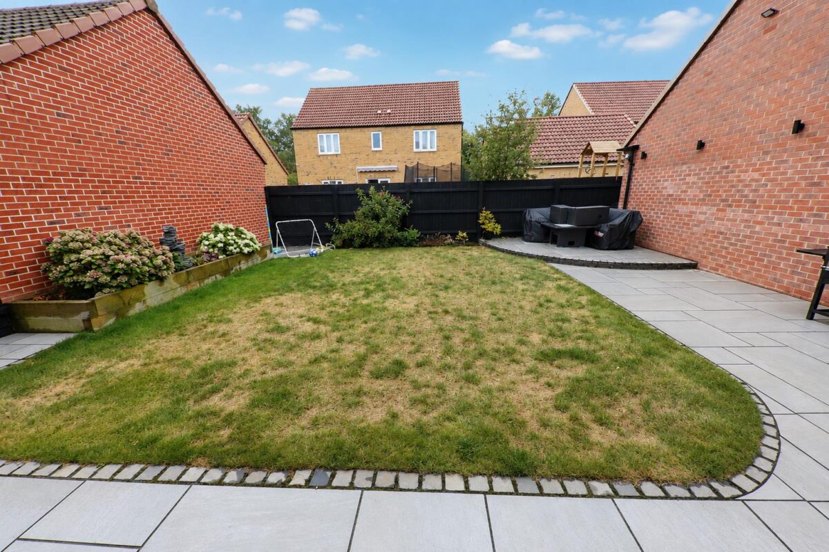 White Park Place, Retford