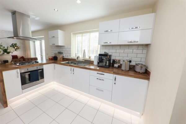 Athelstane Crescent, Edenthorpe, Doncaster