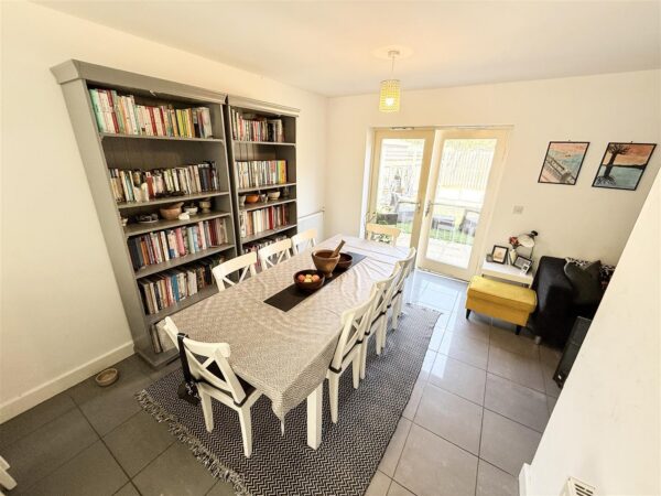 Dorado Drive, Doncaster