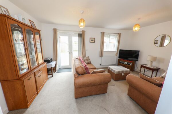 Roxbury Drive, Hatfield, Doncaster