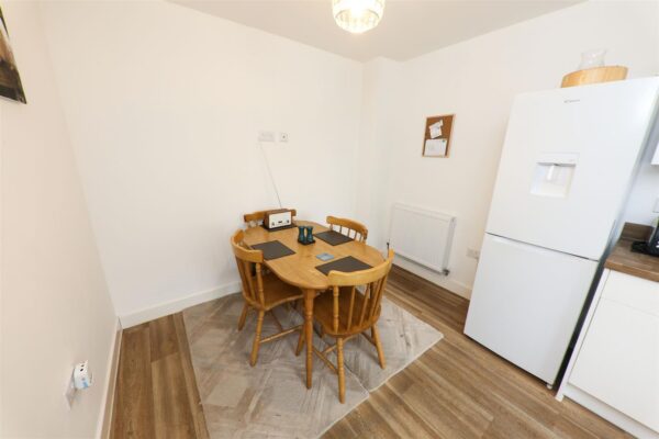 Roxbury Drive, Hatfield, Doncaster