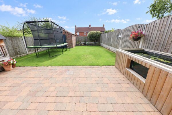 Long Edge Lane, Scawthorpe, Doncaster