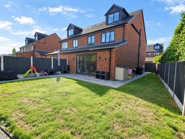 Fullerton Close, Thrybergh, Rotherham