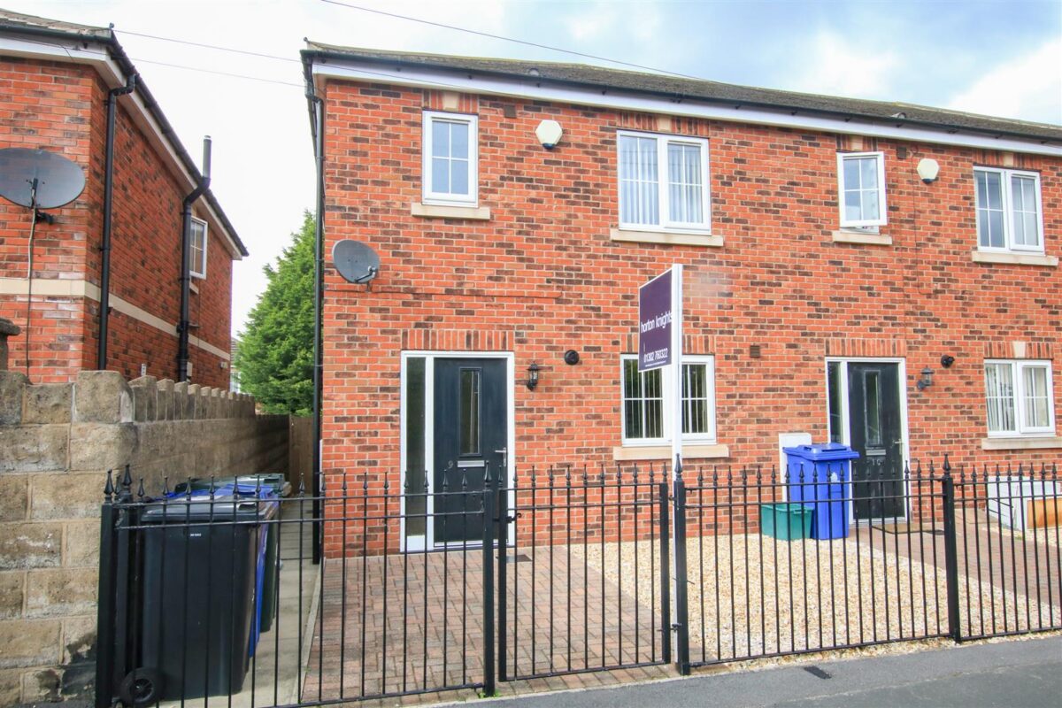 Hutton Court, Armthorpe, Doncaster