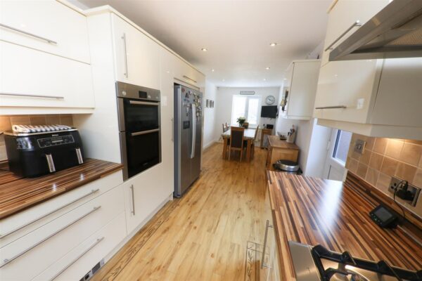 Westminster Drive, Dunsville, Doncaster